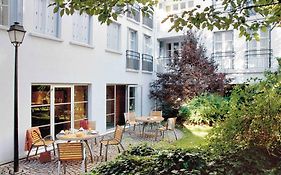 Aparthotel Adagio Paris Montmartre